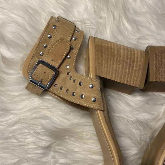 Tan suede studded sandals - Picture 6 of 6